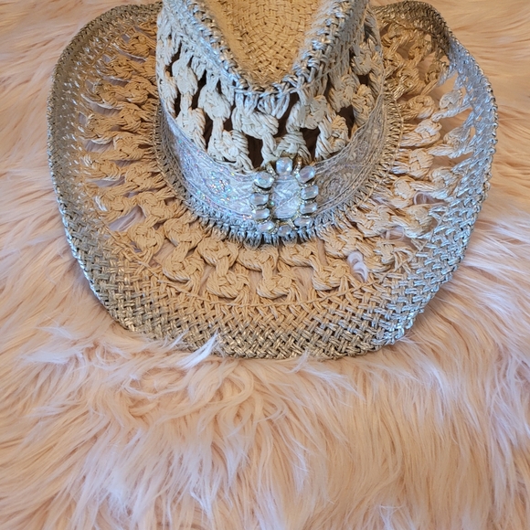 Womens western hat - Picture 2 of 5